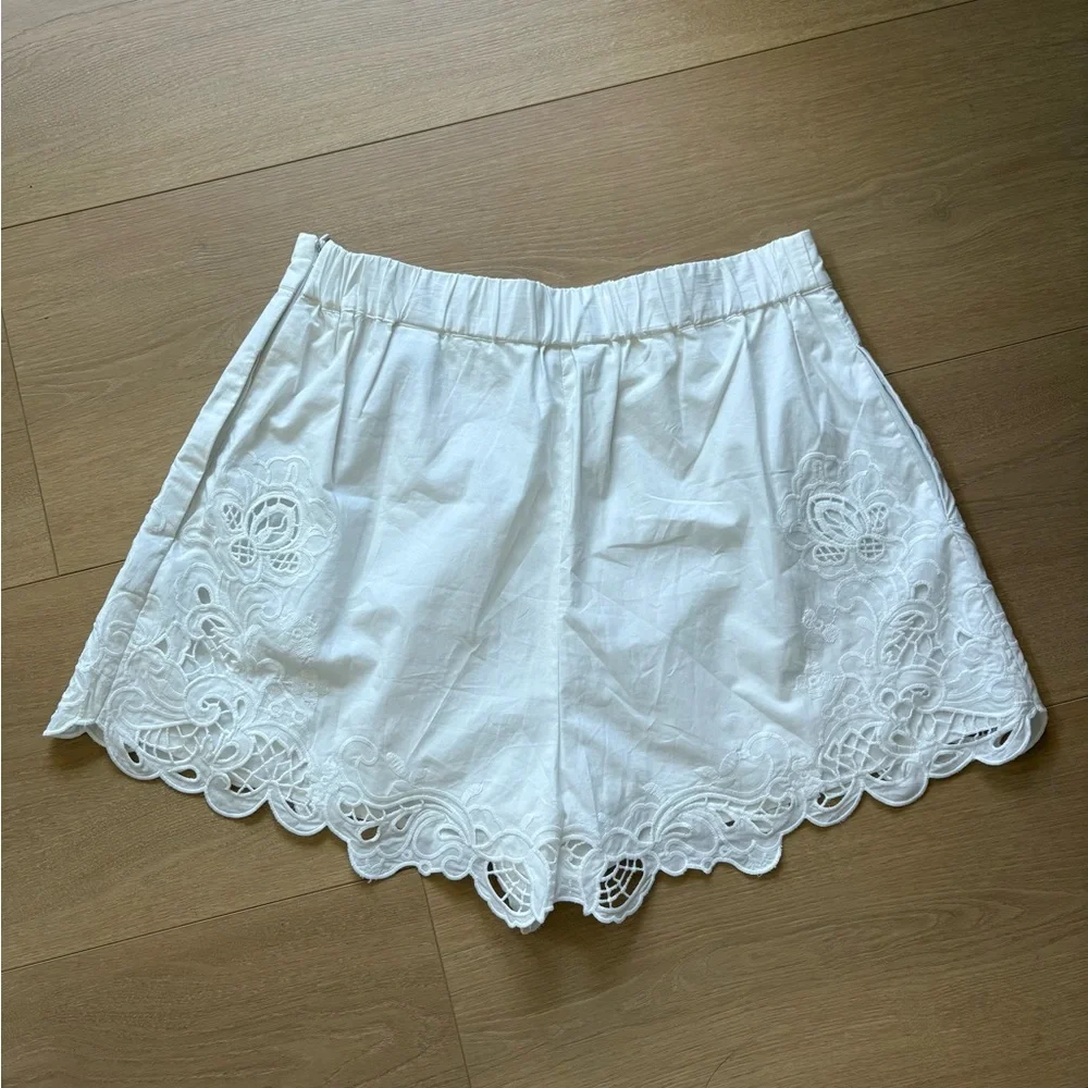 Zara Embroidered Lace Trim Pleated Women Shorts Sz S - Picture 10 of 11